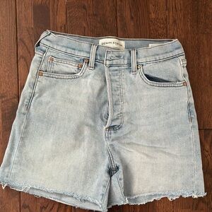 Denim Forum 50’s Arlo Hi Mid-Thigh Jean Shorts